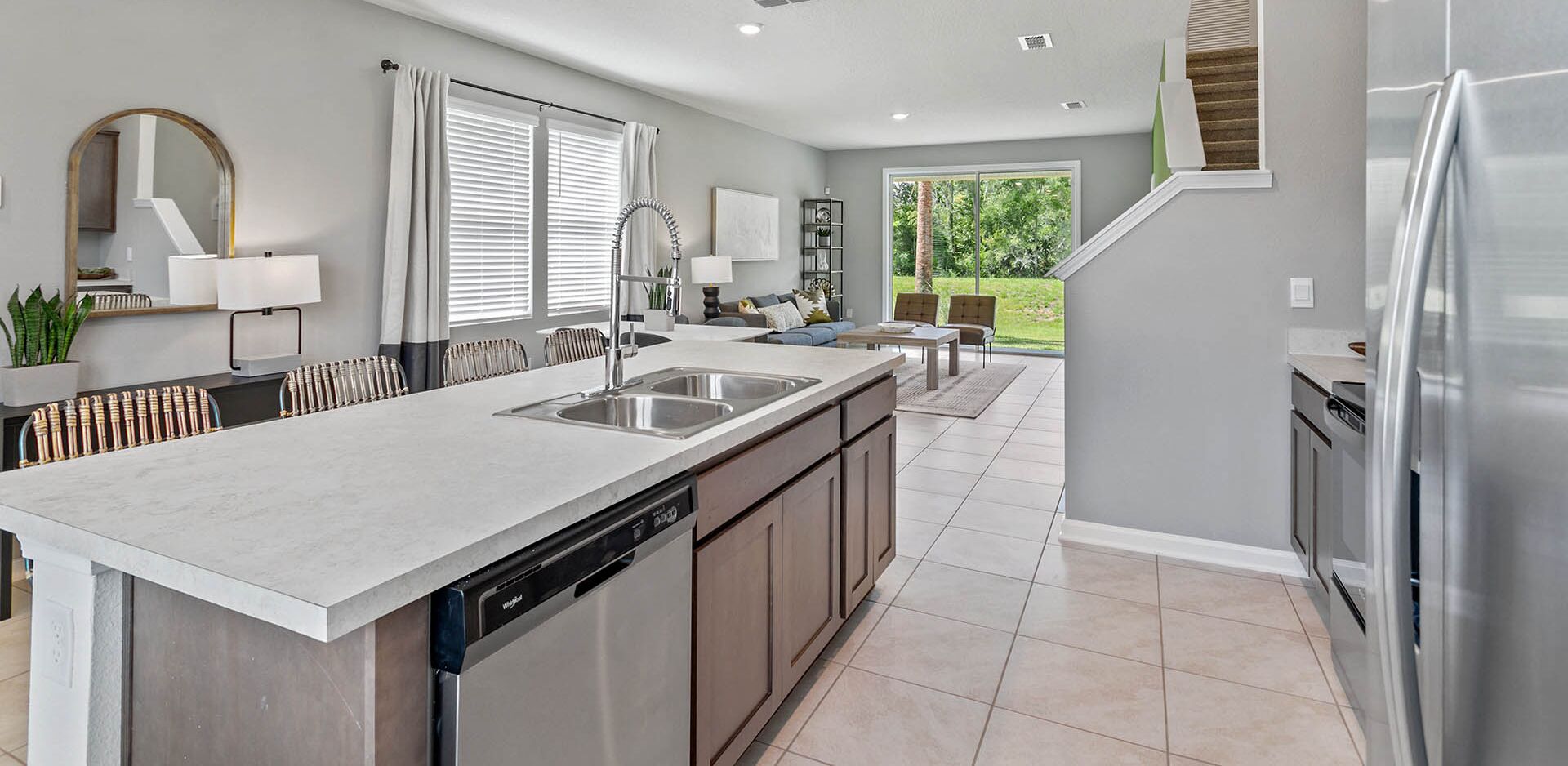 Microwave, oven, dishwasher, electric kettle