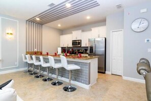 Fridge, microwave, oven, stovetop - 4 Bedrooms/3 Bathrooms at Storey Lake Resort (Kissimmee)