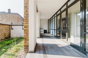 Exterior detail - Chic St. John's Wood 1BR w/ Elevator, Fully Furnished, by Blueground (London)