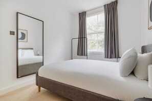 2 slaapkamers, een strijkplank/strijkijzer, wifi, beddengoed