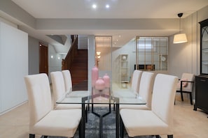 Dining - Lanzahost "Villa JABA" (Costa Teguise)