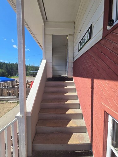 Coal Branch Hotel & Restaurant, Room 3