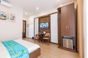 1 habitación, ropa de cama de alta calidad, edredón y escritorio
