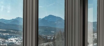 Peakview Paradise | Cozy • Winter Park • Hot Tub