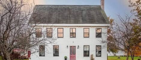 المنشأة من الخارج