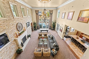 Apartment - 2BR Getaway Pool Gym Basketball Court Theater Access (Reno)