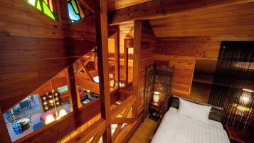 3 bedrooms, desk, free WiFi, bed sheets