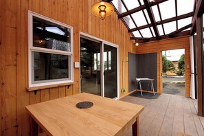 تناول الطعام بالخارج