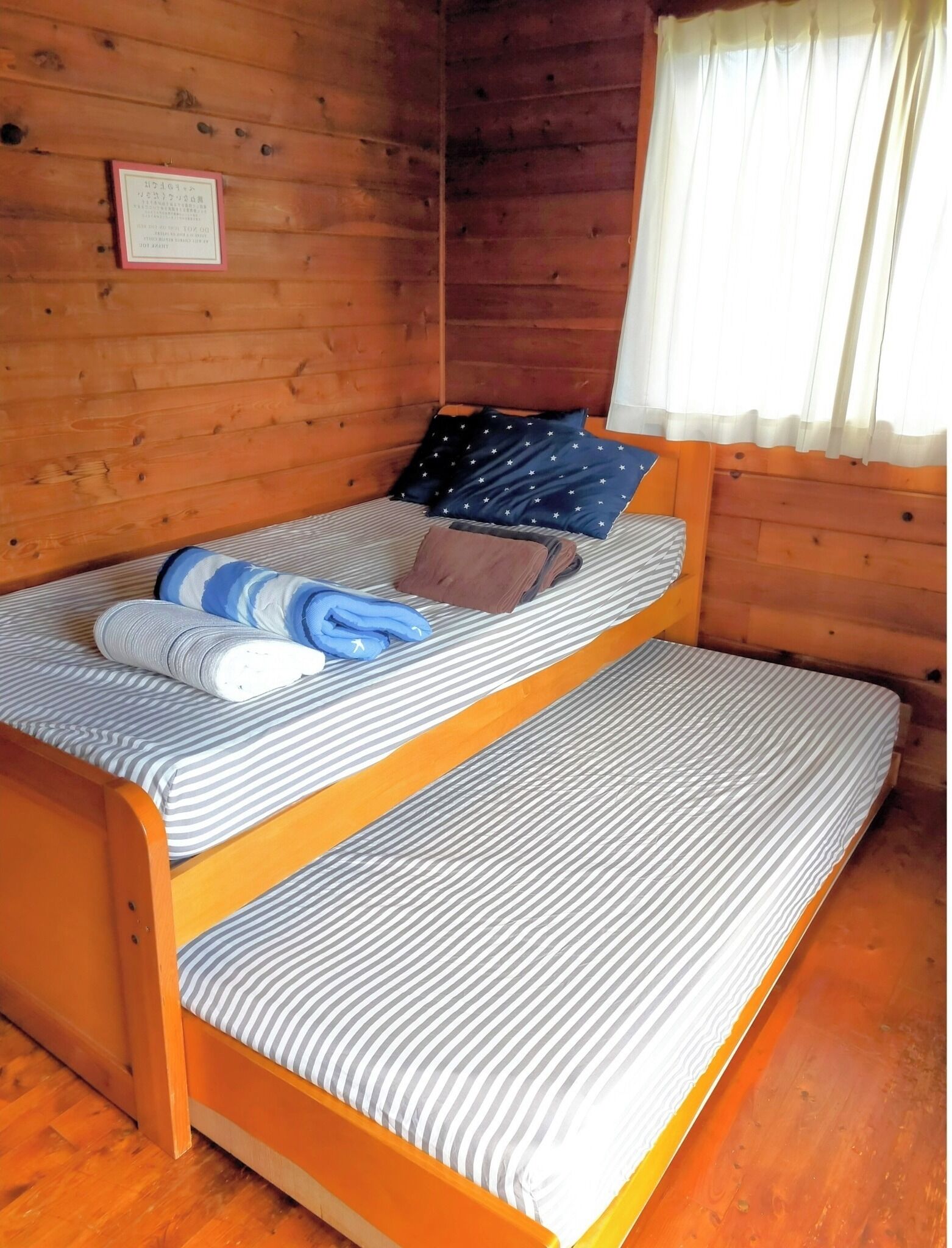 2 quartos, escrivaninha, Wi-Fi de cortesia, roupa de cama
