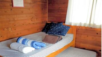 2 quartos, escrivaninha, Wi-Fi de cortesia, roupa de cama