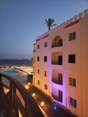 Exterior - Palm Beach Piazza Beachfront lovely Apartment (Sahl Hasheesh)