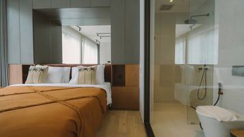 In-room safe, desk, laptop workspace, iron/ironing board