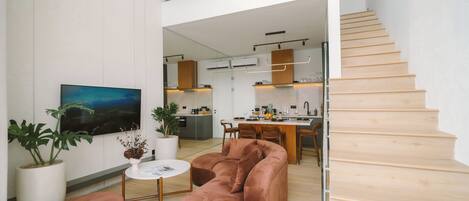 Smart TV, Netflix, streaming services