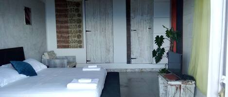 1 chambre, fer et planche à repasser, Wi-Fi, draps fournis