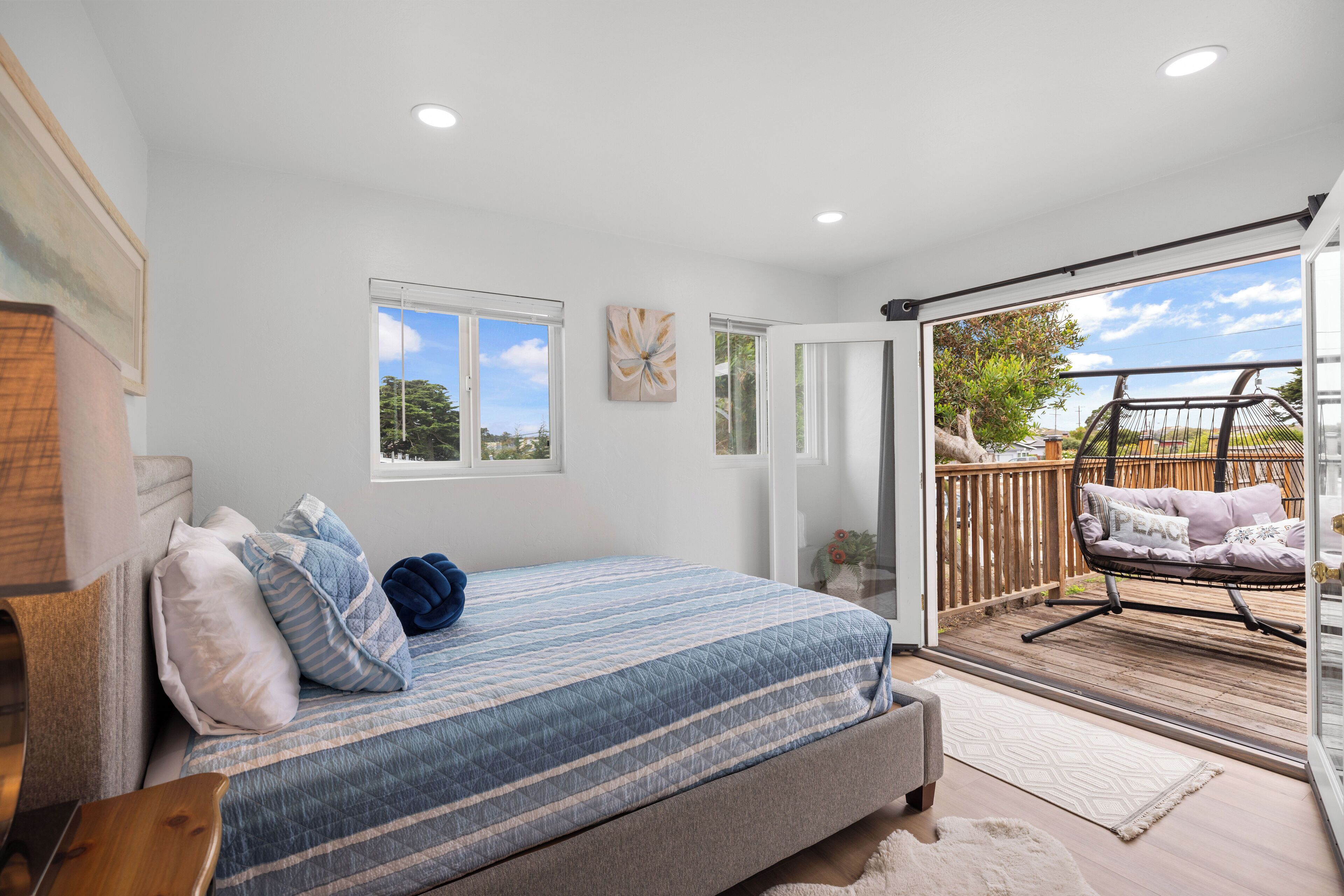 4 habitaciones, tabla de planchar con plancha, cuna de viaje y wifi 