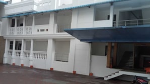 Front of property - Hotel Kurunji Meridian (Kodaikanal)