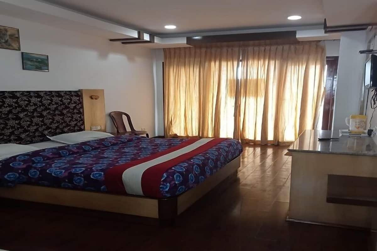 ห้องซูพีเรีย | เครื่องนอนระดับพรีเมียม, ห้องเก็บเสียง, Wi-Fi ฟรี, ผ้าปูที่นอน