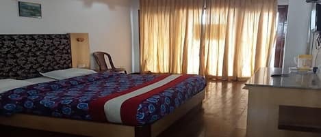 Superior Room | Premium bedding, soundproofing, WiFi (free), bed sheets