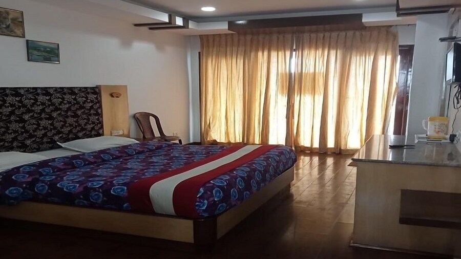 Hotel Kurunji Meridian
