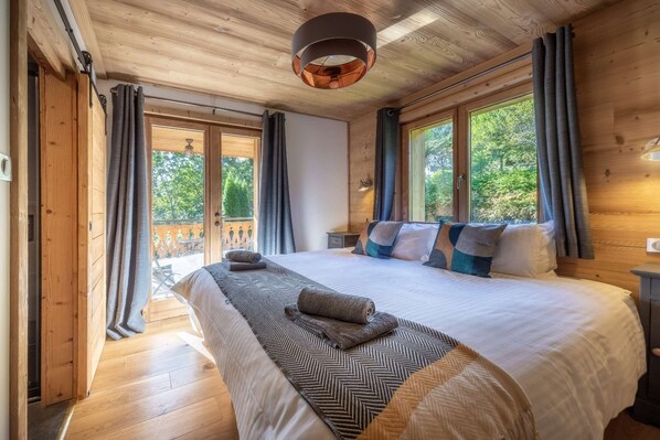 5 bedrooms, free WiFi