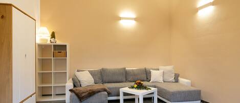 Télévision, table de tennis de table