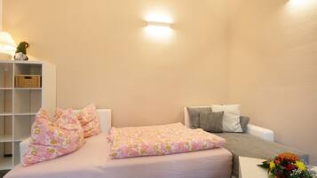 1 quarto, Wi-Fi de cortesia, roupa de cama