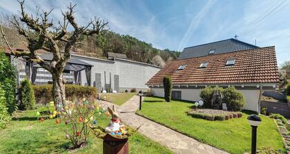 Apartment 'Stoffel' with Private Terrace, Private Garden and Wi-Fi