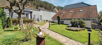 Apartment 'Stoffel' with Private Terrace, Private Garden and Wi-Fi