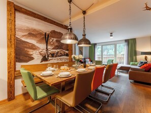 تناول الطعام