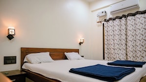Free WiFi - Rainbow Beach View Resort (Alibag)