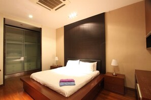 Căn hộ Deluxe, quang cảnh thành phố | 1 phòng ngủ, khu vực làm việc phù hợp cho laptop 