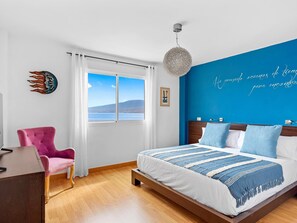 4 soverom, strykejern/-brett, internettilgang og sengetøy