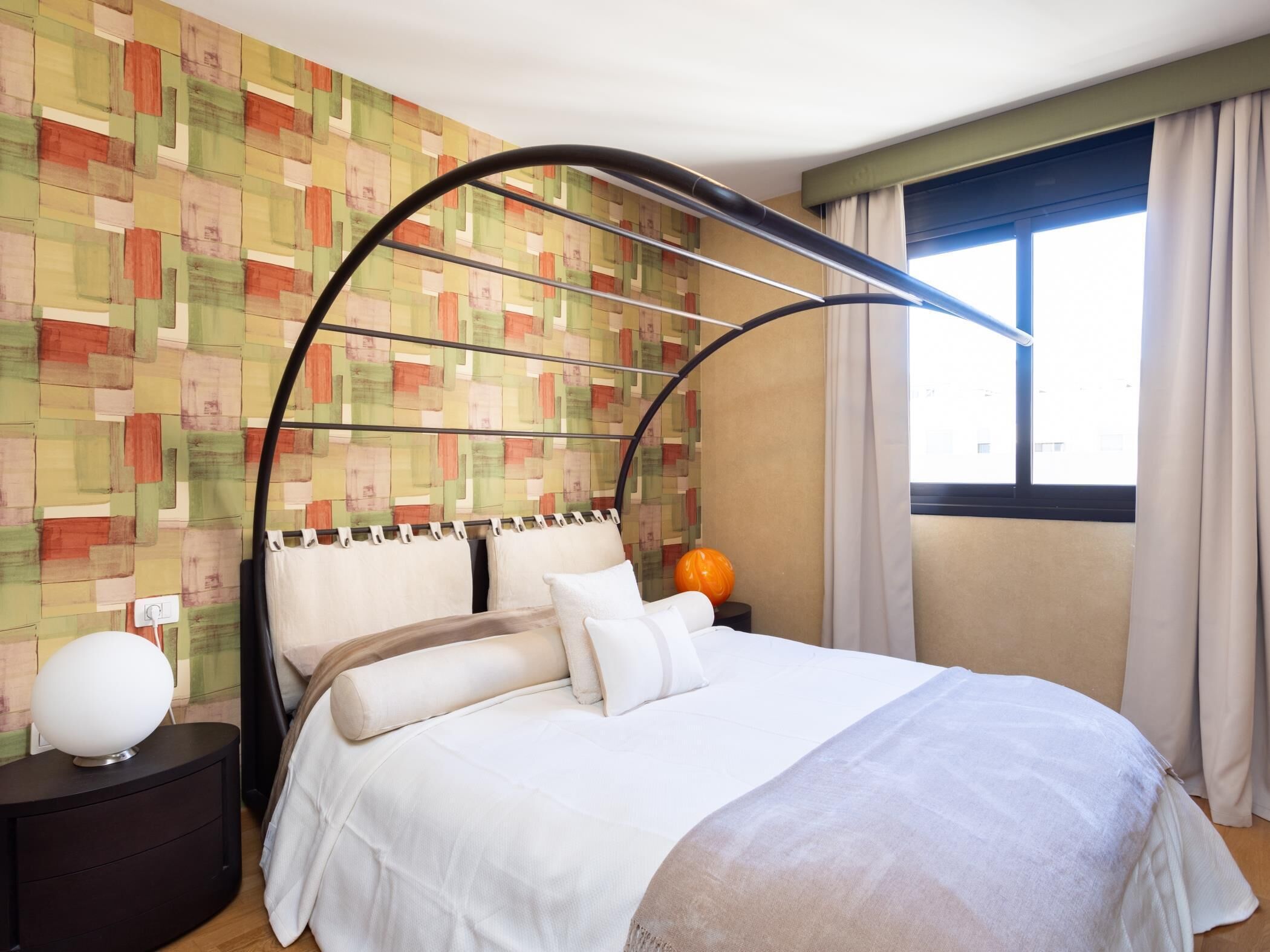 2 slaapkamers, een strijkplank/strijkijzer, wifi, beddengoed