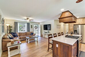 TV, fireplace, video games, DVD player - Near Woodland Lake Park: Home w/ Fire Pit! (Pinetop-Lakeside)