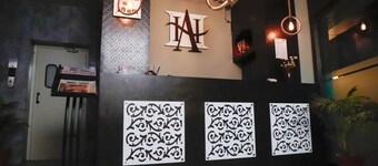 호텔 아쇼카 팰리스