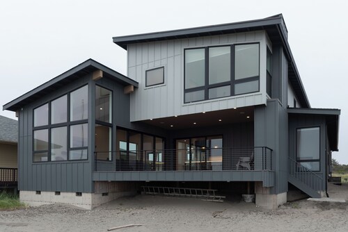 Ocean Oasis - Oceanfront Escape + Hot tub!