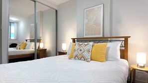 2 bedrooms, iron/ironing board, WiFi, bed sheets