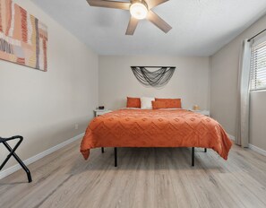 6 bedrooms, iron/ironing board, travel cot, WiFi