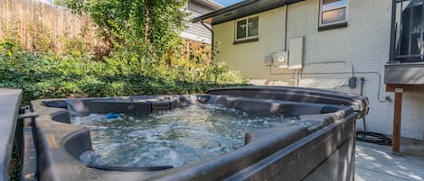 室外 SPA 浴池