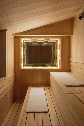 Superior Apartment | Bathroom
