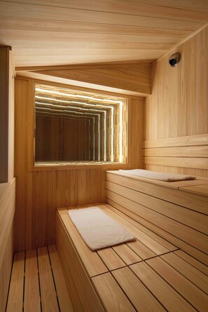Superior Apartment | Bathroom | Separate tub and shower, hair dryer, bidet, towels - KUTSUROGI SAUNA and STAY (Tokyo)