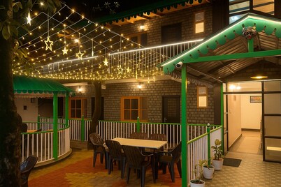 Cedar Woods - A Boutique Resort