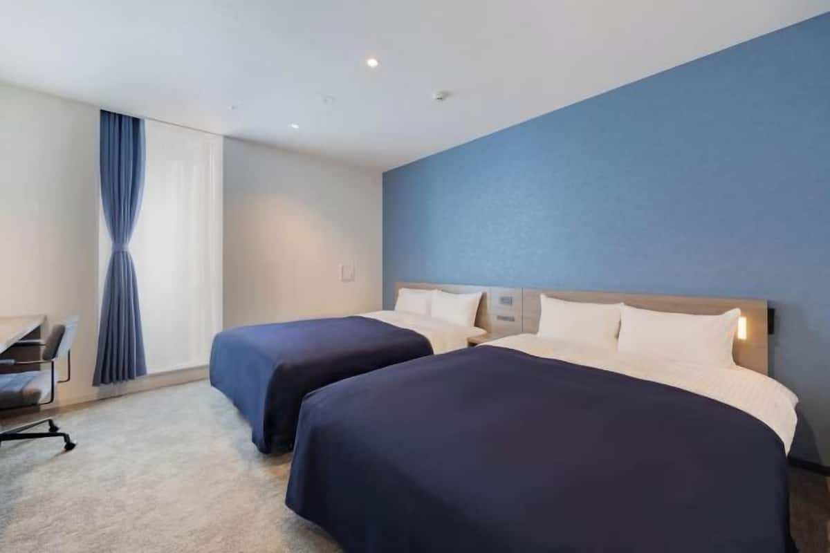 1 chambre, rideaux occultants, Wi-Fi gratuit, draps fournis