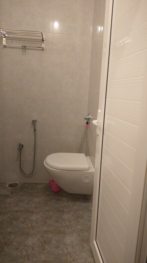 Bathroom - Shree Inn (Varanasi)
