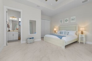 5 bedrooms, desk, free WiFi, bed sheets