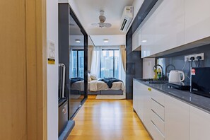Deluxe Apartment, 1 Double Bed, Balcony, City View | Laptop workspace, iron/ironing board, free WiFi, bed sheets - NaiBnB @ The Colony by Infinitum (Kuala Lumpur)