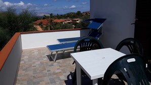 Zimmer, 1 Schlafzimmer, Raucher, Terrasse | Blick von der Unterkunft