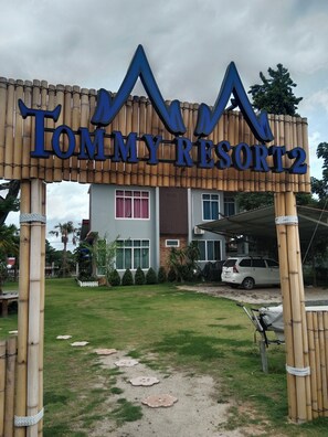 Front of property - Tommy Resort2 (Ko Pha-ngan)