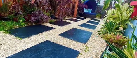Apartment, 2 Bedrooms, Smoking, Private Pool | Property grounds