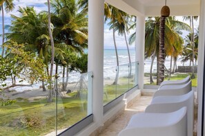 View from property - Room in Guest Room - Oceanfront Suite With Kitchenette Stunning Views & Secluded Luxury (Gaspar Hernandez)